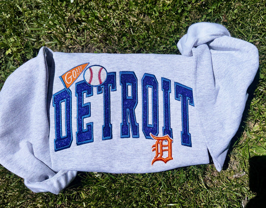 Embroidered tigers baseball crewneck