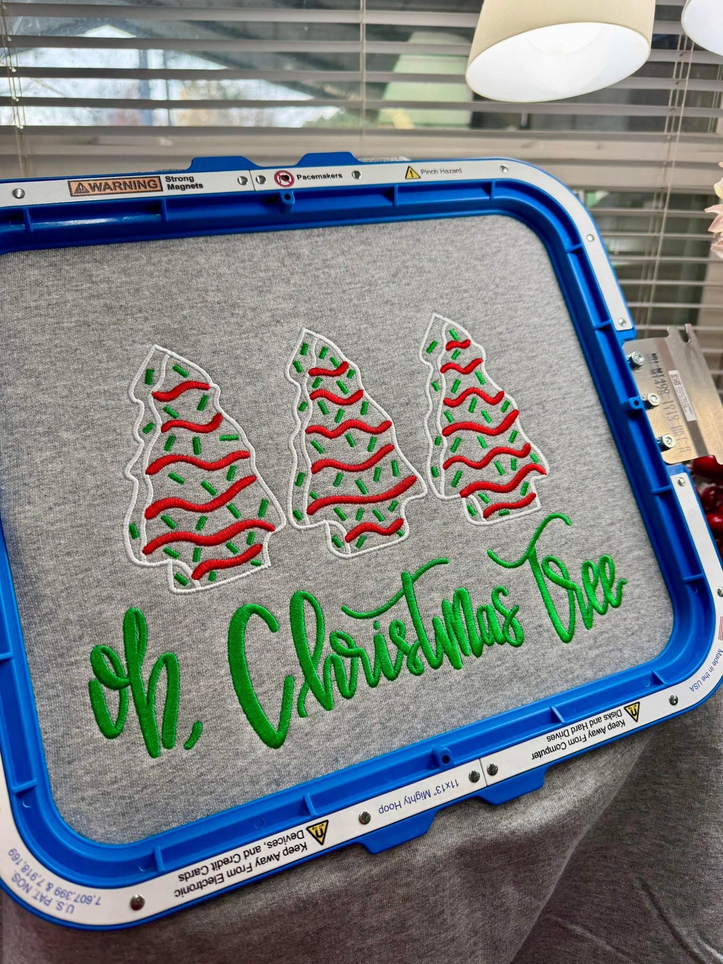 Embroidered Christmas cakes crewneck