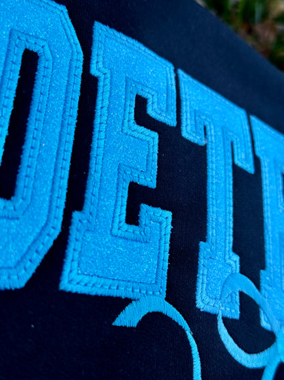 Embroidered Det crewneck