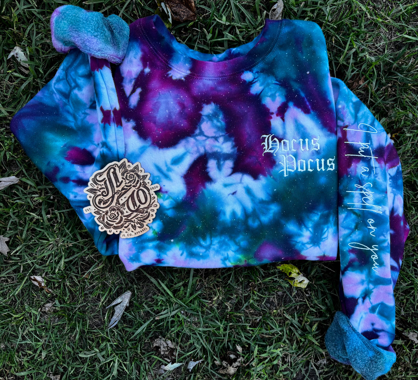 Embroidered HP dyed crewneck